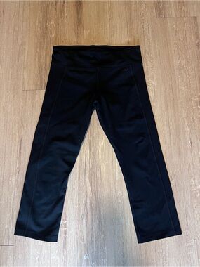 LJ Black Capri Leggings